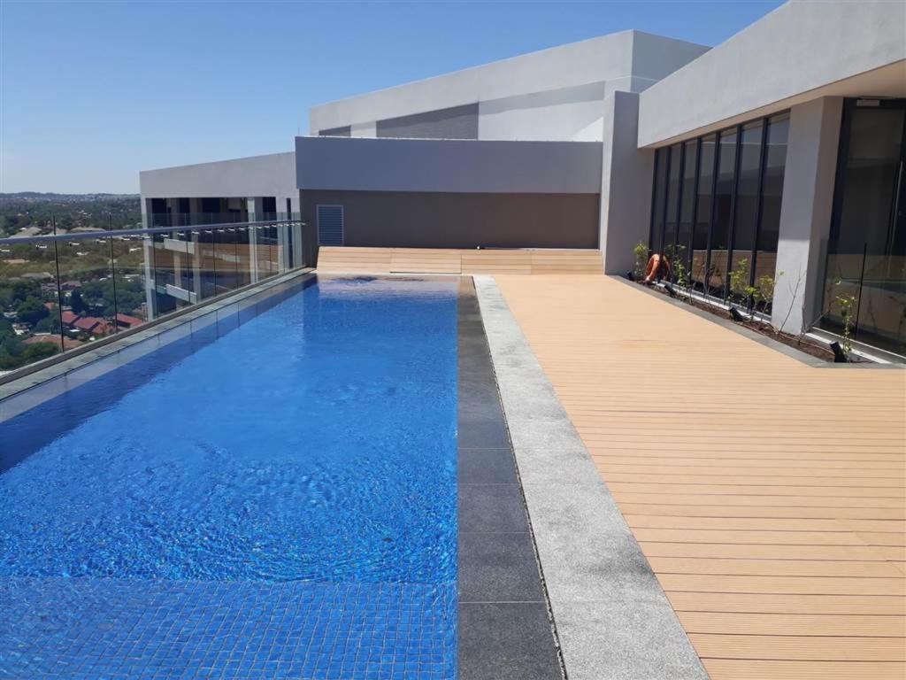 Menlyn Maine The Residence Trilogy - 4Th Pretoria Exterior photo